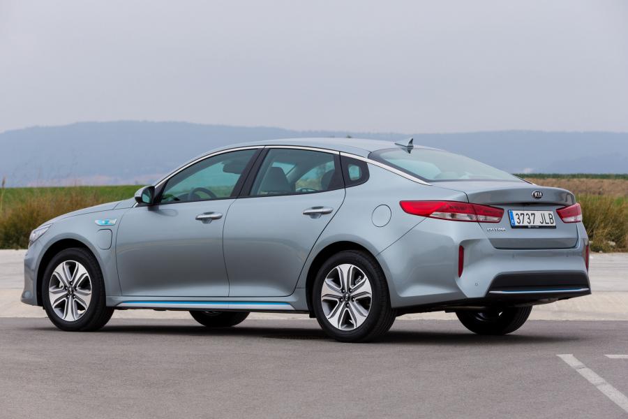  Kia Optima Plug-In Hybrid (JF) 2016 года  (WW) (фото 32 из 41)